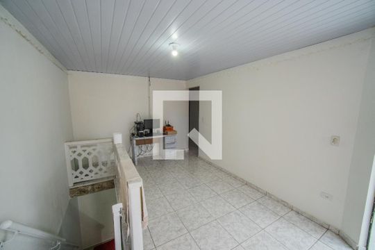 Sala 2 de casa à venda com 5 quartos, 200m² em Cidade Industrial de Curitiba, Curitiba