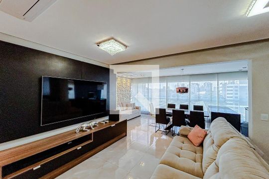 Apartamento para alugar com 3 quartos, 127m² em Tatuapé, São Paulo