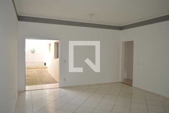 Casa para alugar com 3 quartos, 120m² em Jardim Manoel Penna, Ribeirão Preto