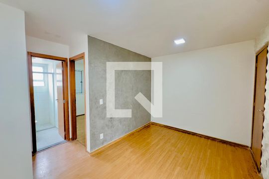 Apartamento para alugar com 2 quartos, 43m² em Jardim Novo Portugal, Guarulhos