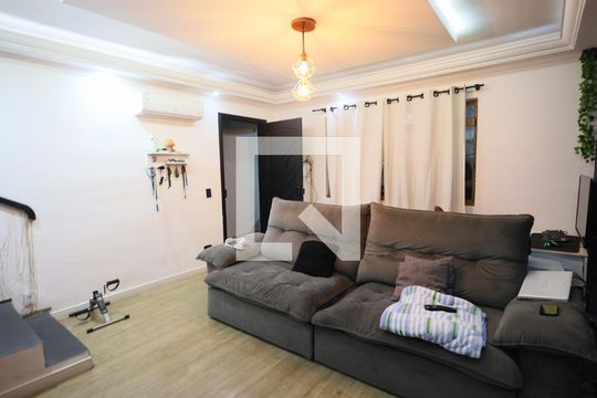 Casa para alugar com 3 quartos, 125m² em Veloso, Osasco