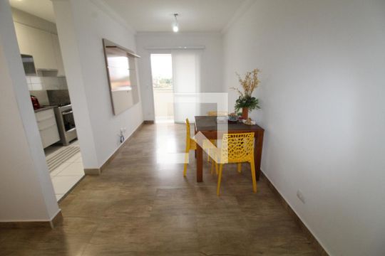 Apartamento para alugar com 2 quartos, 76m² em Parque Industrial, São José dos Campos