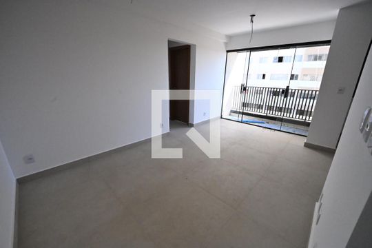Apartamento à venda com 2 quartos, 61m² em Vila Rosa, Goiânia