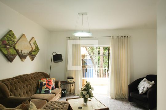 Casa à venda com 3 quartos, 148m² em Parque Sao Domingos, São Paulo