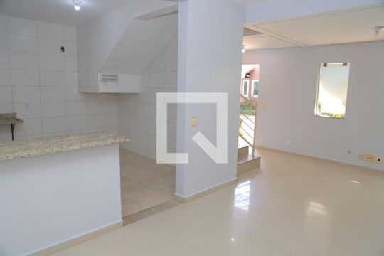 Casa de Condomínio para alugar com 3 quartos, 79m² em Jardim Imperial, Aparecida de Goiânia