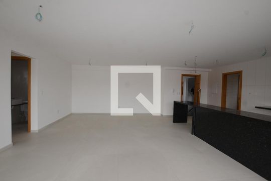 Apartamento à venda com 3 quartos, 143m² em Vila Valqueire, Rio de Janeiro