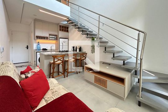 Apartamento para alugar com 1 quarto, 50m² em Lagoa Pequena, Florianópolis