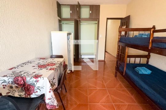 Kitnet/Studio para alugar com 1 quarto, 30m² em Dom Bosco, Juiz de Fora