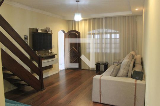 Casa para alugar com 3 quartos, 156m² em Jardim Santa Cecilia, Guarulhos