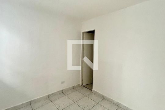 Casa para alugar com 1 quarto, 24m² em Jardim Santa Cecilia, Guarulhos