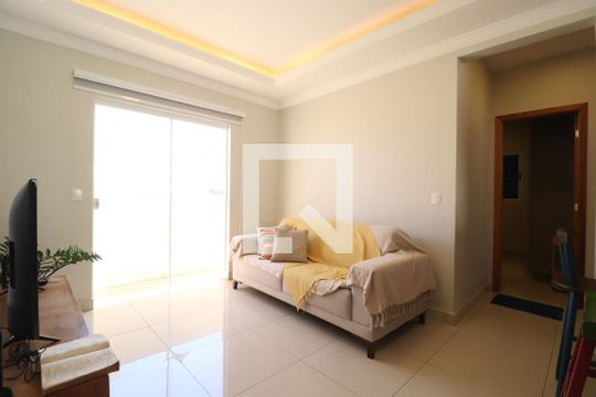 Apartamento para alugar com 2 quartos, 60m² em Jardim Inconfidência, Uberlândia
