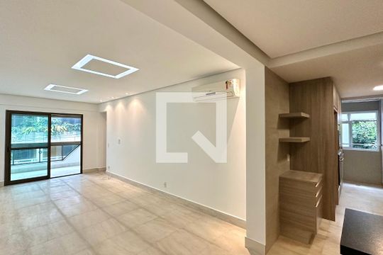 Apartamento para alugar com 2 quartos, 96m² em Lagoa, Rio de Janeiro