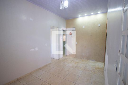 Casa para alugar com 2 quartos, 135m² em Qnp 11, Brasília