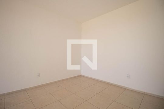 Apartamento para alugar com 3 quartos, 62m² em Setor Ikeda, Brasília