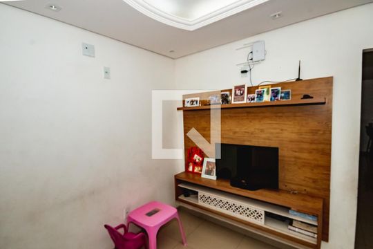 Casa para alugar com 4 quartos, 150m² em Europa, Belo Horizonte