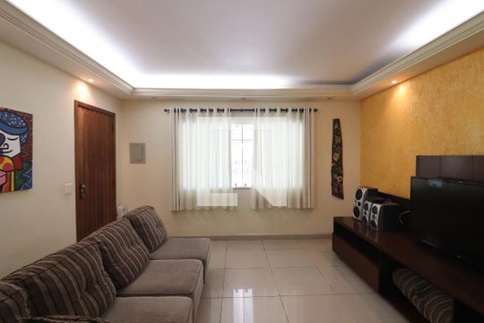 Casa à venda com 3 quartos, 180m² em Vila Jupiter, São Bernardo do Campo