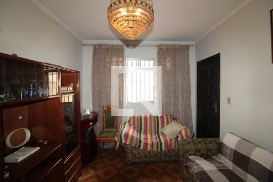 Sala de casa à venda com 3 quartos, 280m² em Jardim São Paulo, São Paulo