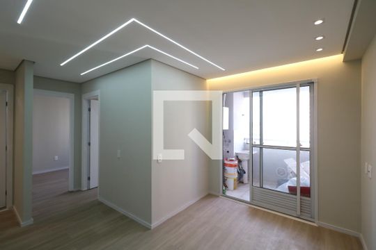 Apartamento à venda com 2 quartos, 41m² em Canhema, Diadema
