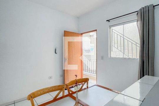 Casa para alugar com 1 quarto, 40m² em Vila America, São Paulo