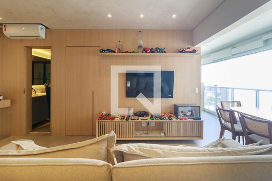 Apartamento para alugar com 1 quarto, 55m² em Vila Gertrudes, São Paulo