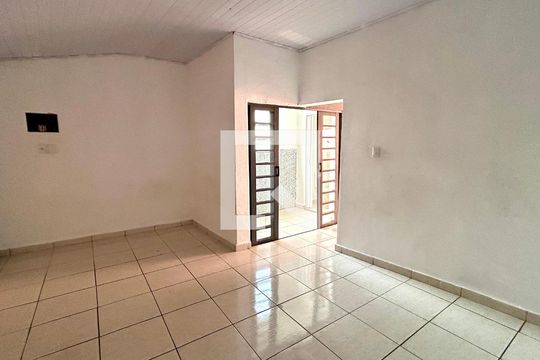 Casa para alugar com 1 quarto, 60m² em Recreio São Jorge, Guarulhos