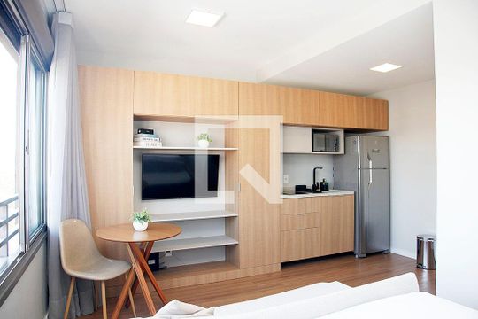 Kitnet/Studio para alugar com 1 quarto, 28m² em Farroupilha, Porto Alegre