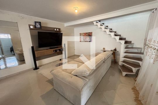 Sala de casa para alugar com 2 quartos, 130m² em Barro Branco, Ribeirão Pires