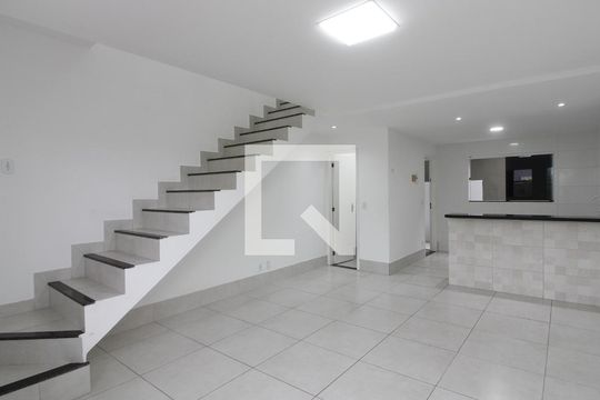 Casa para alugar com 2 quartos, 100m² em Guriri, Cabo Frio