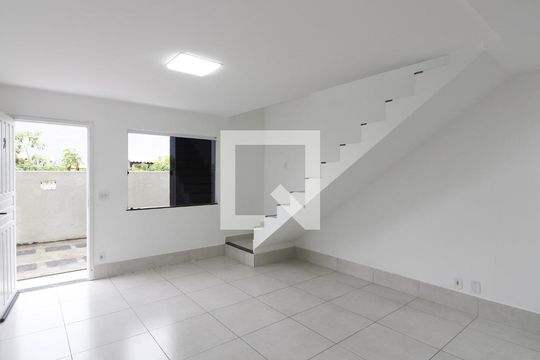 Casa para alugar com 2 quartos, 100m² em Guriri, Cabo Frio