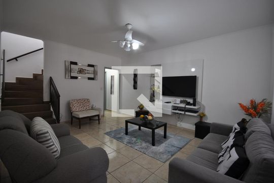 Casa para alugar com 2 quartos, 106m² em Vila Constança, São Paulo