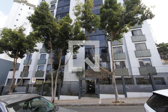 Apartamento à venda com 3 quartos, 109m² em Grajaú, Belo Horizonte