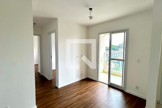 Apartamento para alugar com 2 quartos, 47m² em Vila Galvão, Guarulhos