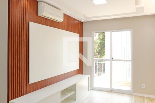 Apartamento à venda com 2 quartos, 52m² em Parque das Paineiras, Vinhedo
