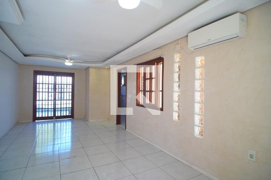 Casa à venda com 3 quartos, 140m² em Feitoria, São Leopoldo