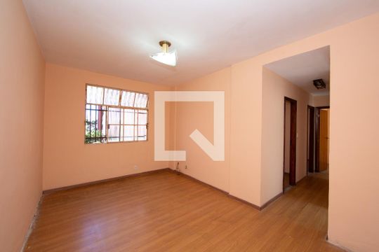 Apartamento à venda com 3 quartos, 64m² em Padre Eustáquio, Belo Horizonte