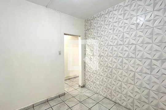Casa para alugar com 1 quarto, 40m² em Jardim Normandia, Guarulhos