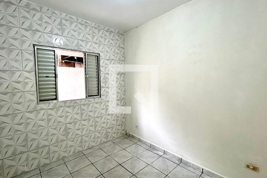 Casa para alugar com 1 quarto, 40m² em Jardim Normandia, Guarulhos