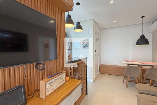 Apartamento para alugar com 2 quartos, 63m² em Marapé, Santos