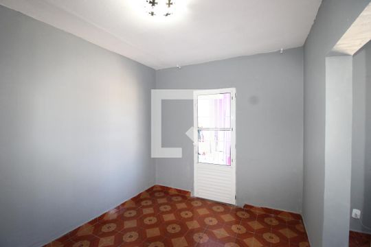 Sala de casa para alugar com 1 quarto, 40m² em Itaquera, São Paulo