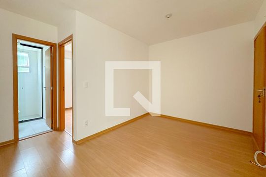 Apartamento para alugar com 2 quartos, 38m² em Serraria, São José