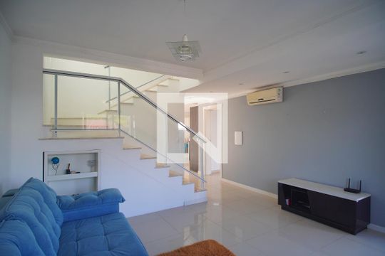 Casa para alugar com 3 quartos, 155m² em Feitoria, São Leopoldo