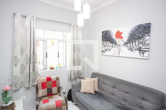 Casa à venda com 3 quartos, 86m² em Taboão, Diadema