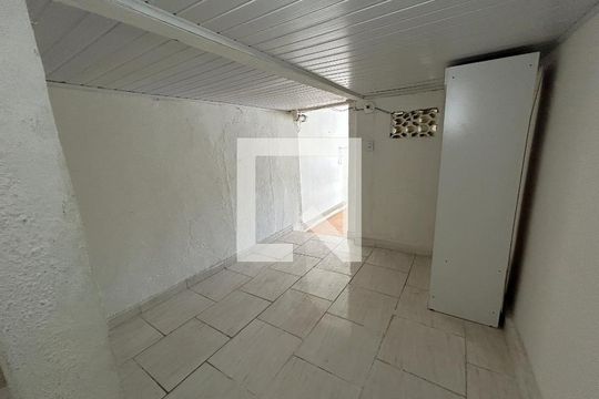 Casa para alugar com 1 quarto, 60m² em Anchieta, Nilópolis