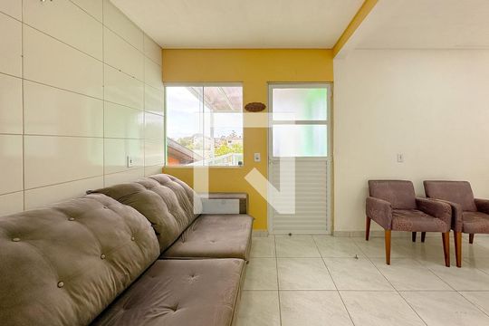 Apartamento para alugar com 2 quartos, 50m² em São João do Rio Vermelho, Florianópolis