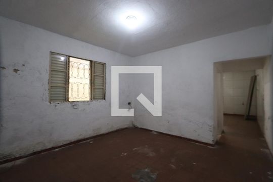 Casa para alugar com 1 quarto, 60m² em Vila Antonieta, São Paulo