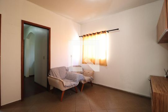 Apartamento para alugar com 2 quartos, 62m² em Saraiva, Uberlândia