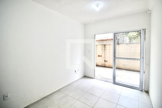 Apartamento para alugar com 2 quartos, 54m² em Lageado, Ferraz de Vasconcelos