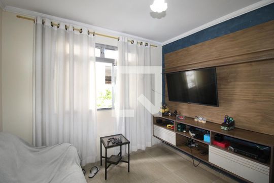 Apartamento para alugar com 2 quartos, 60m² em Vila Carmosina, São Paulo