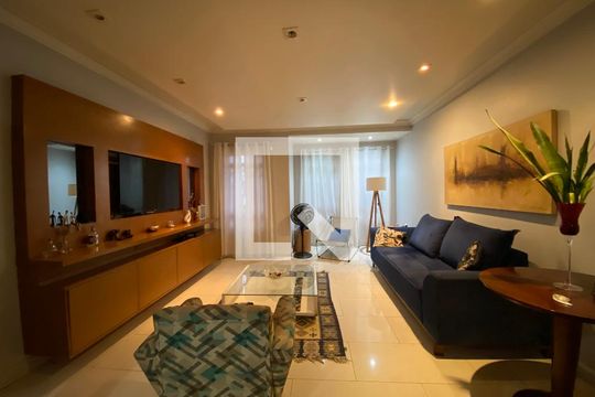 Casa para alugar com 3 quartos, 220m² em Jardim Jussara, São Paulo
