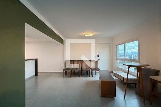 Apartamento para alugar com 3 quartos, 130m² em Embaré, Santos